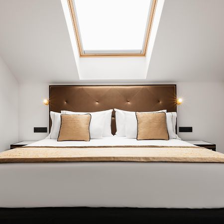 Aurea Legends By Eurostars Hotel Company Praha Bagian luar foto