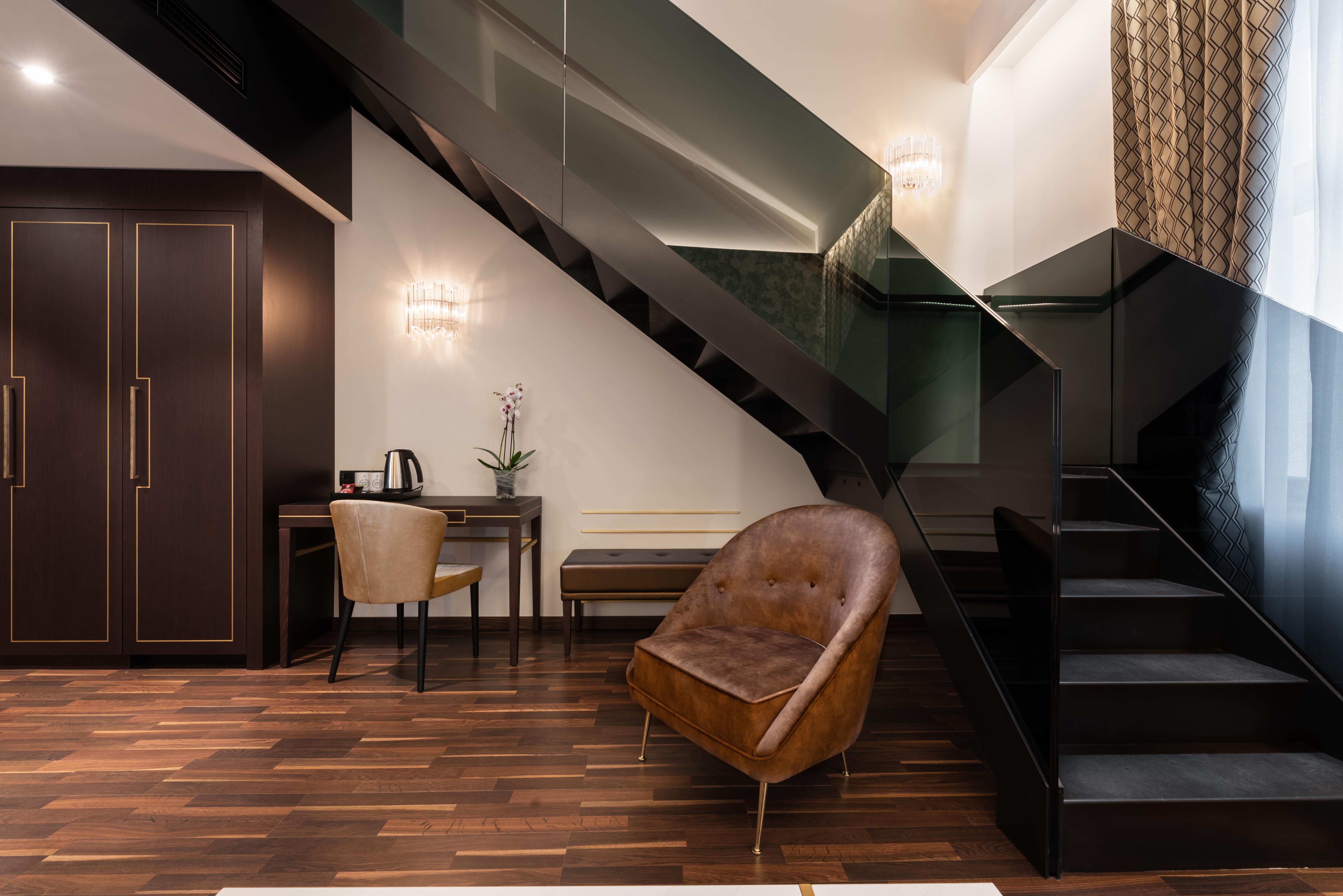 Aurea Legends By Eurostars Hotel Company Praha Bagian luar foto