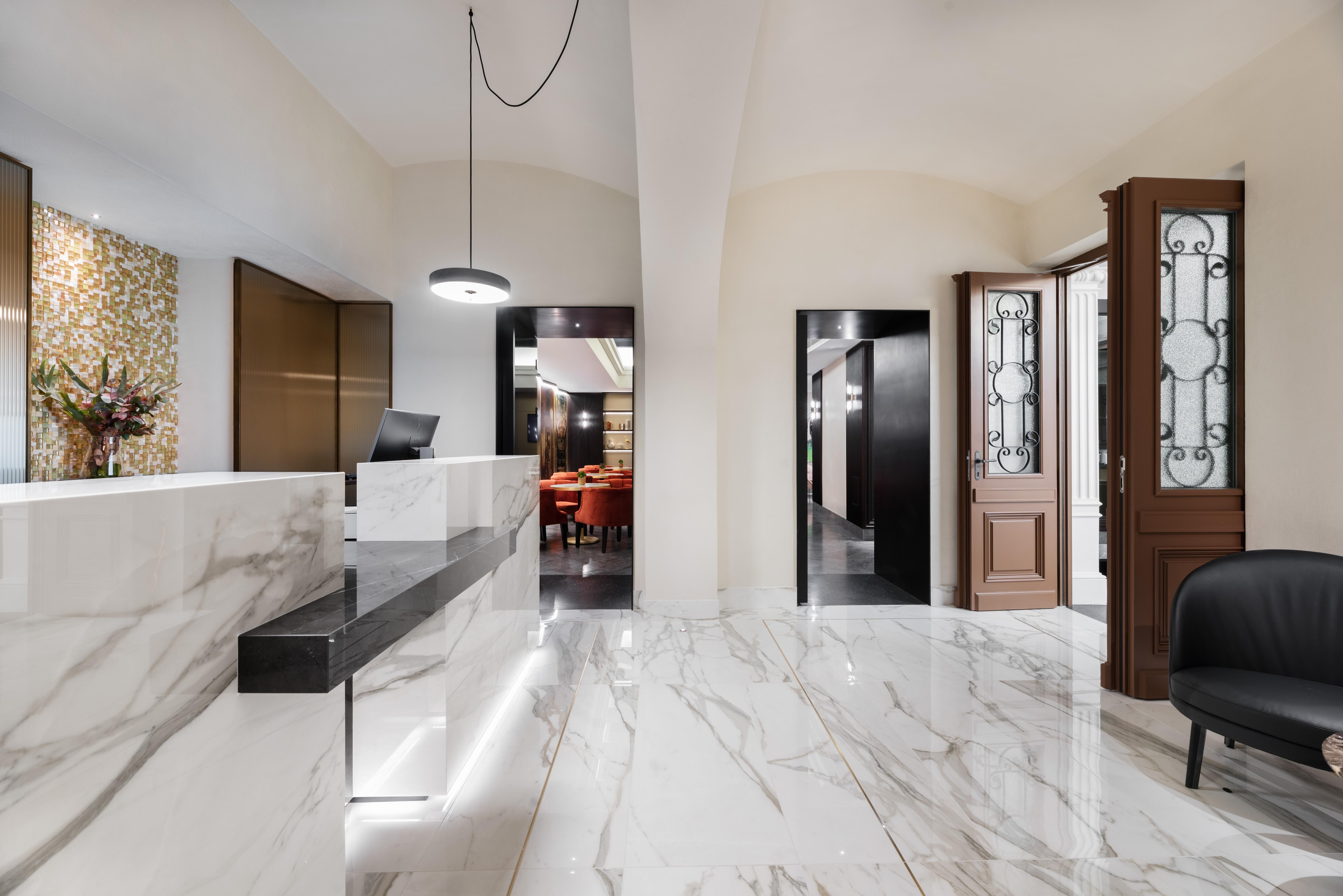 Aurea Legends By Eurostars Hotel Company Praha Bagian luar foto