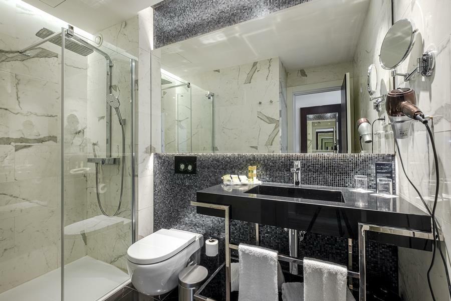 Aurea Legends By Eurostars Hotel Company Praha Bagian luar foto